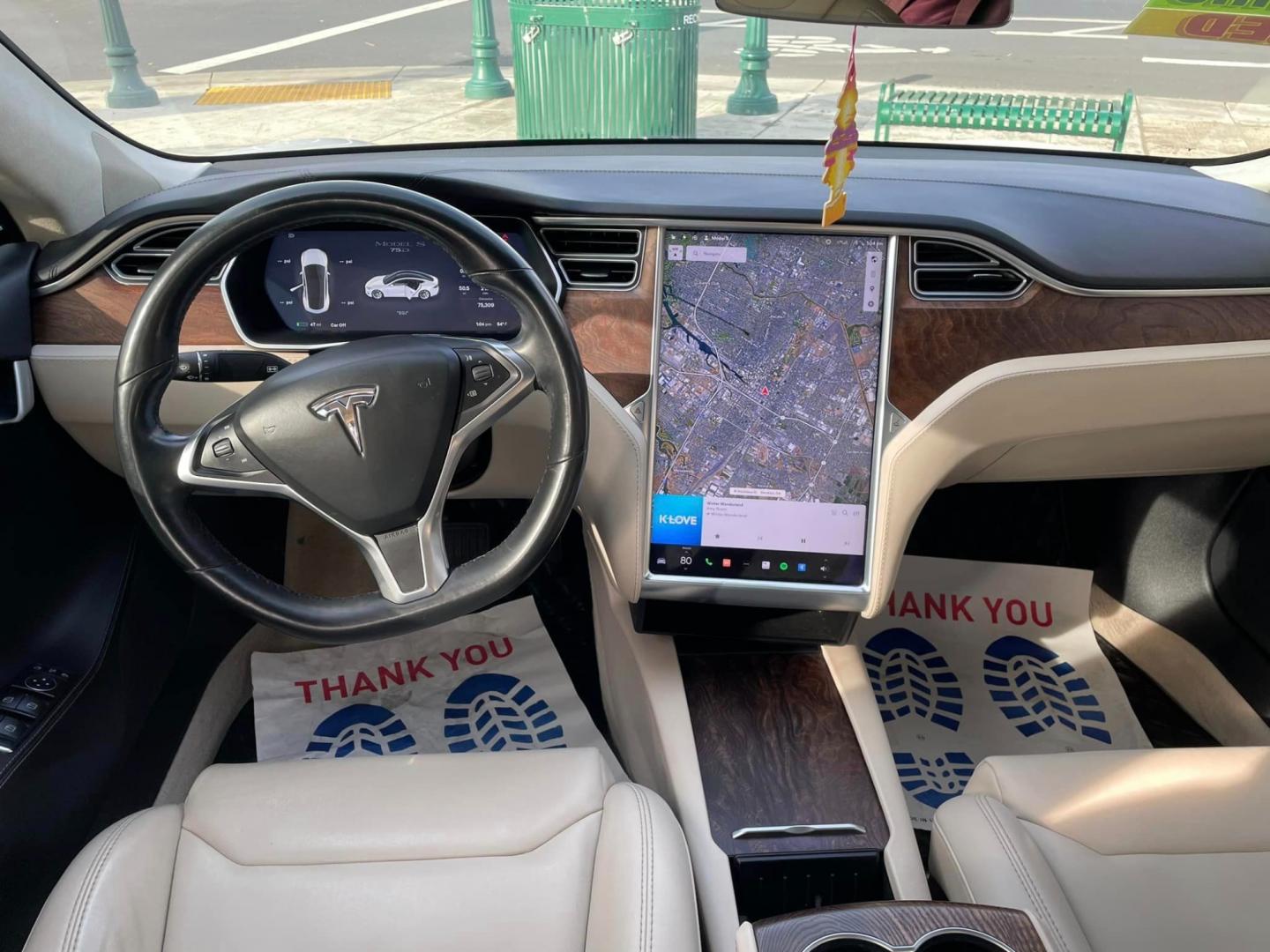 2018 WHITE /White Gold Tesla Model S (5YJSA1E23JF) , located at 744 E Miner Ave, Stockton, CA, 95202, (209) 944-5770, 37.956863, -121.282082 - PLUS TAXES AND FEES - Photo#4